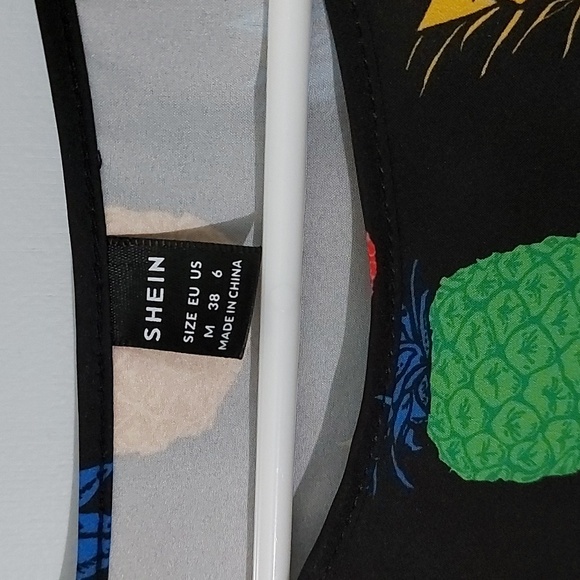 Colorful pineapple top - Picture 2 of 3